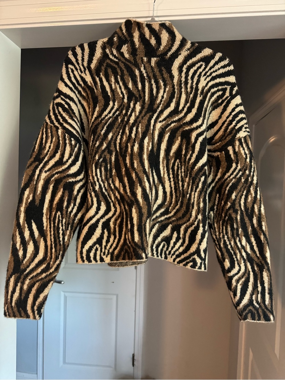 Zara Zebra Animal Print Mock Neck Cropped Sweater Small Wool Blend